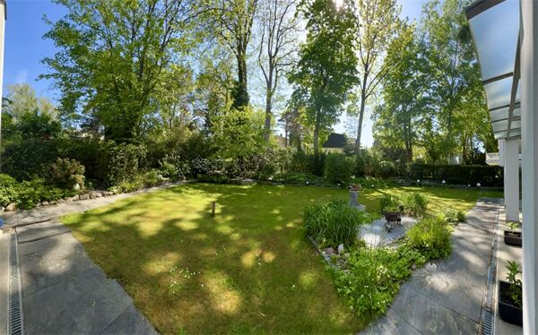 EXKLUSIVE & MODERNE-GARTENMAISONETTE - Haus im Haus mit ca. 500 qm Privatgarten!