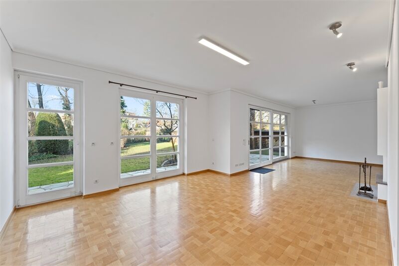 5.800,- pro QM - EXKLUSIVE WALMDACHVILLA in Villenlage- dicht Buschgraben -Zehlendorf