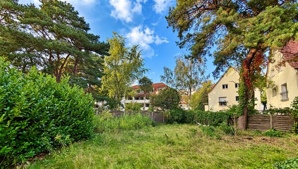 CA. 950QM SONNENGRUNDSTÜCK MIT ALTBAU oder zur Neubebauung für ca. 400 Wfl.
