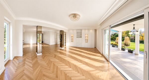 NEUER KP- MODERNE 12 ZIMMER ARCHITEKTENVILLA für 2 bis 4 Familien- -1.050 qm Villengrundstück