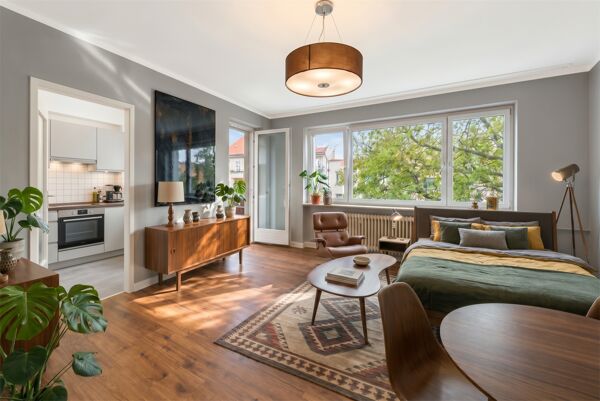 Bezugsfreies 1-Zi.-Apartment direkt am Klarensee & Alter Park mit Sonnenbalkon und Aufzug!